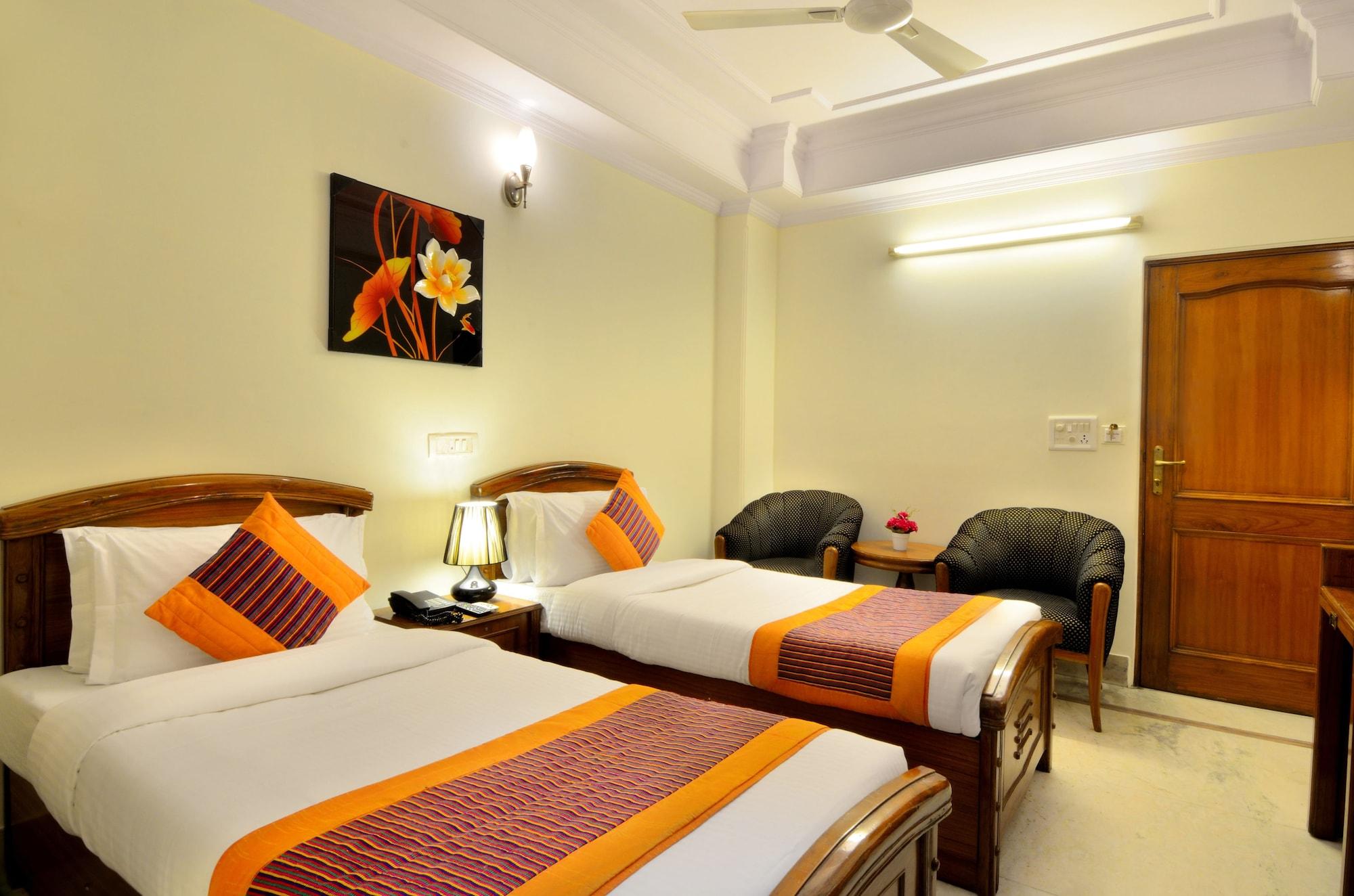 Hotel Pablas International, New Delhi, Near Metro Eksteriør bilde