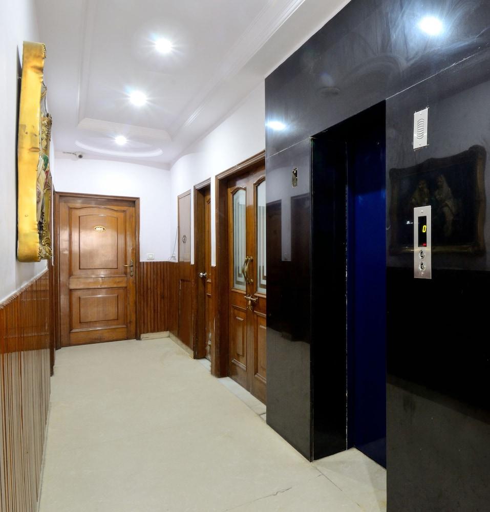 Hotel Pablas International, New Delhi, Near Metro Eksteriør bilde