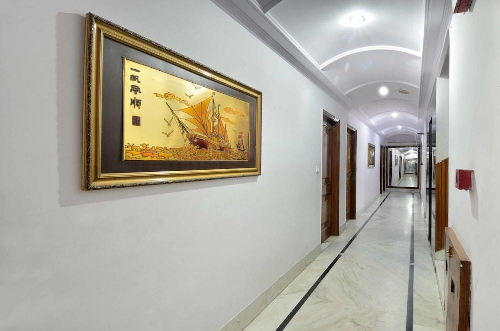 Hotel Pablas International, New Delhi, Near Metro Eksteriør bilde