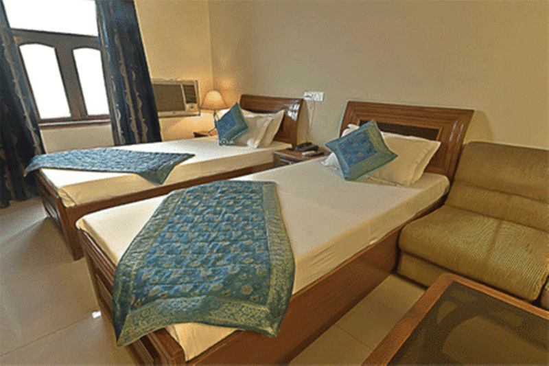 Hotel Pablas International, New Delhi, Near Metro Eksteriør bilde