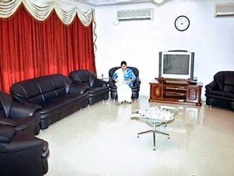 Hotel Pablas International, New Delhi, Near Metro Eksteriør bilde