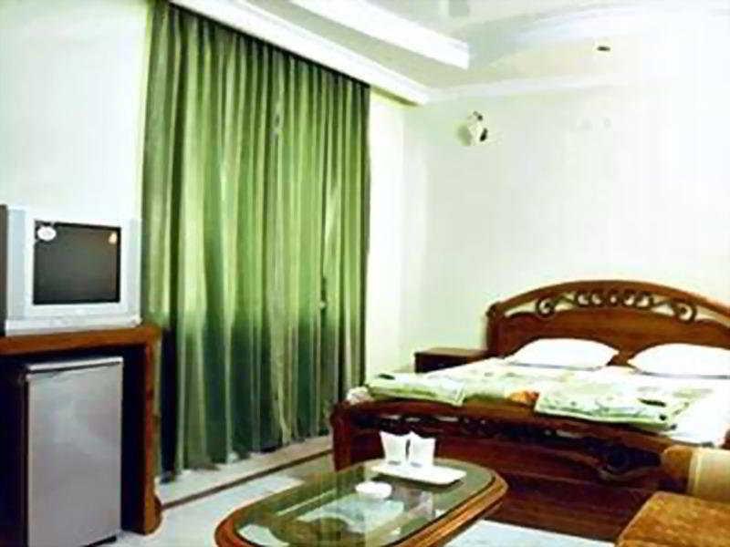 Hotel Pablas International, New Delhi, Near Metro Eksteriør bilde