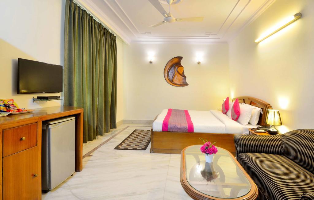 Hotel Pablas International, New Delhi, Near Metro Eksteriør bilde