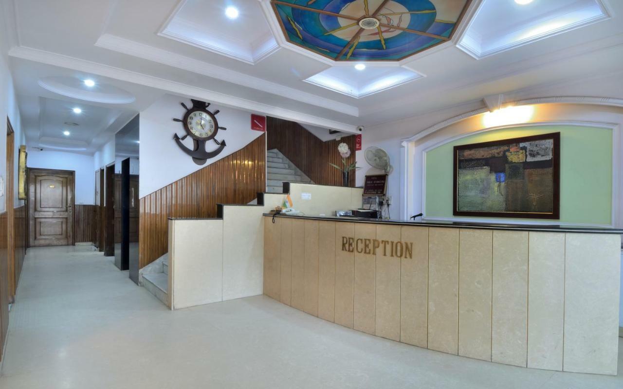 Hotel Pablas International, New Delhi, Near Metro Eksteriør bilde