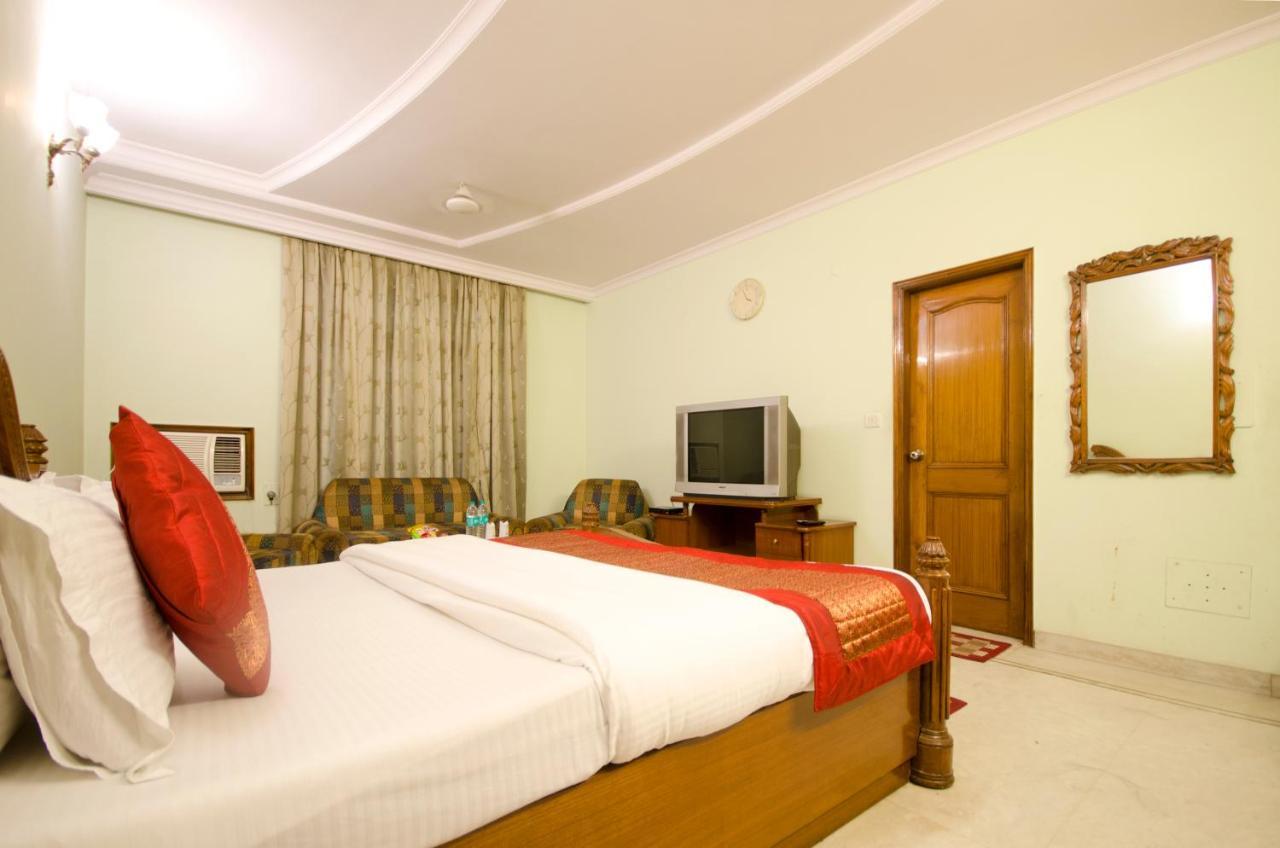 Hotel Pablas International, New Delhi, Near Metro Eksteriør bilde